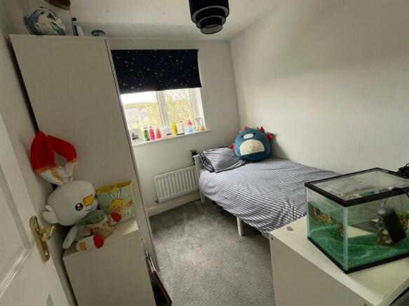 BEDROOM 3 WITH FURNITURE