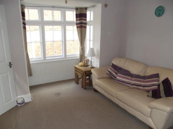 Lounge With Bay Window