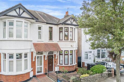 Mordon Road, Seven Kings