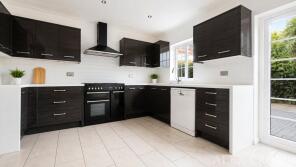 63b, The Mall, London N14 6LR