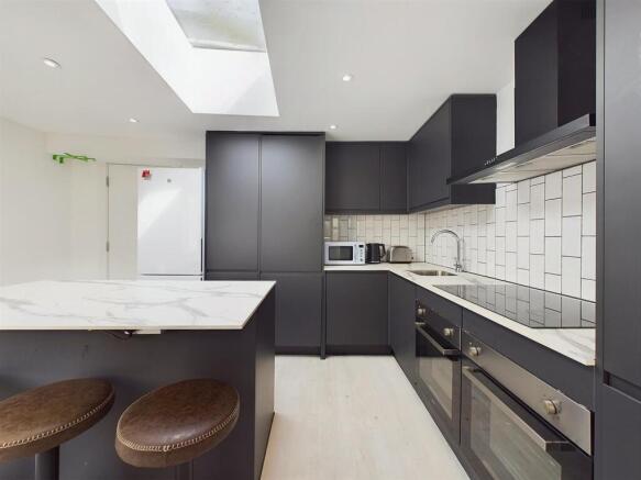 1 - Six-Bedroom HMO for Auction, Westbury-on-Trym.