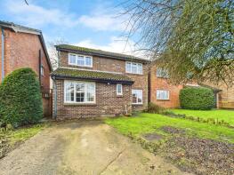 8, Grange Close, Hitchin SG4 9HD