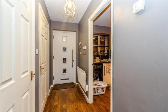 8403354-interior08.jpg