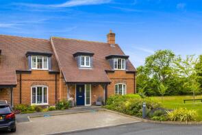9, Maynard House, Dunmow Road, Dunmow CM6 2DL