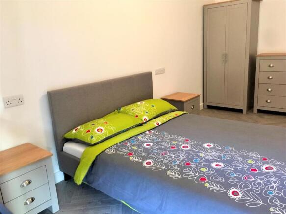 1 bed Flat to rent Image 6
