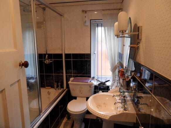 Photo 10