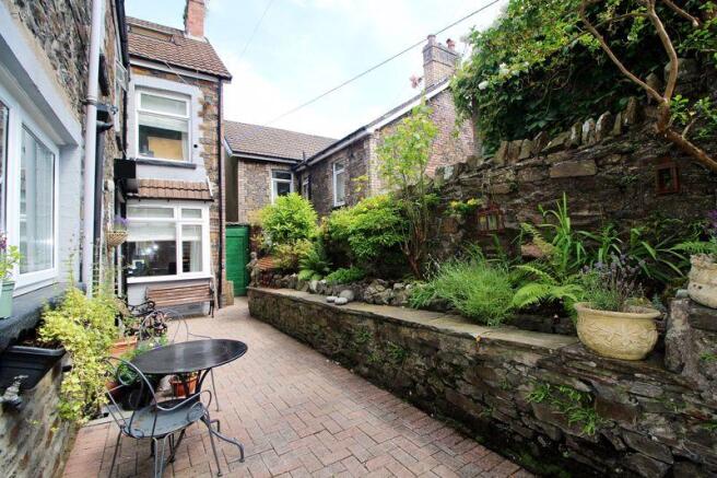 Side Courtyard