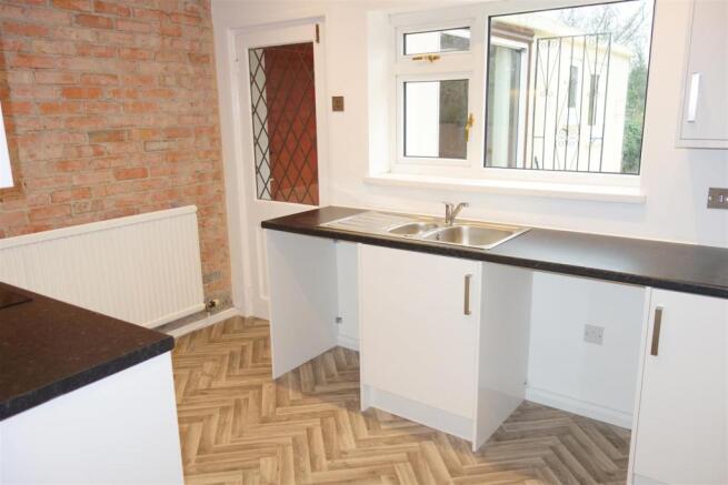 kitchen6.JPG