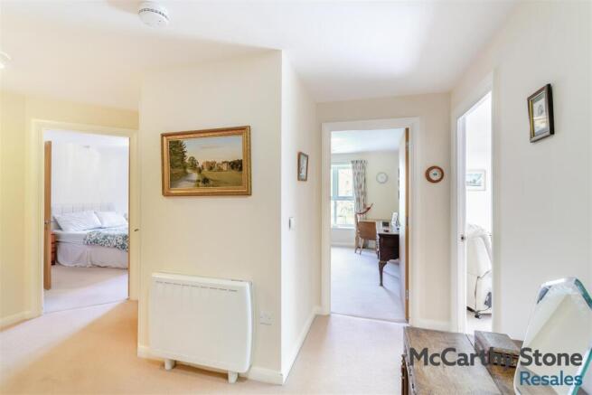 2 bed Apartment for sale Image 12