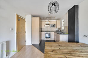 Flat 18, 111 Angel Court, Addiscombe Road, Croydon CR0 6AW
