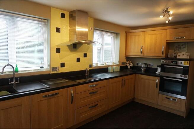 Kitchen / Breakfast