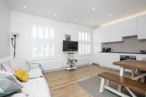 133b, Kirkwood Road, London SE15 2BG