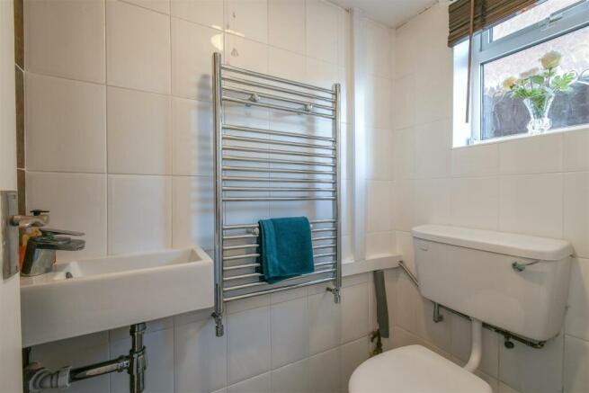 Cloakroom/WC