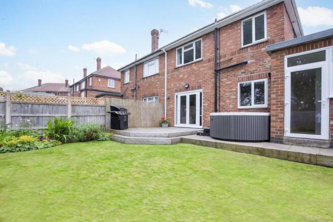 3 bed Semi-Detached for sale Image 10