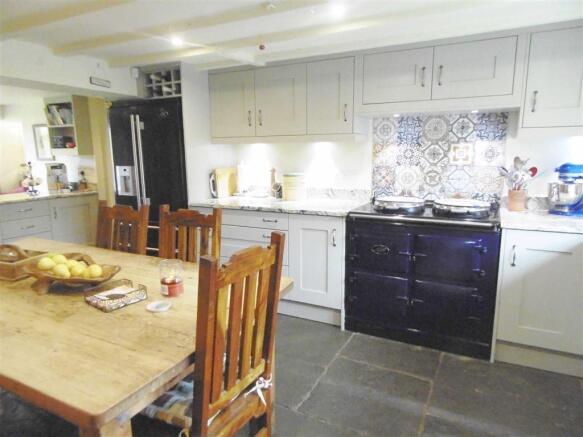 Alternative kitchen view