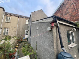 3, Bodlondeb Terrace, Kingsland Road, Holyhead LL65 2HS