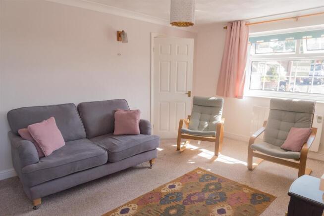 2 bed Detached Bungalow for sale Image 8