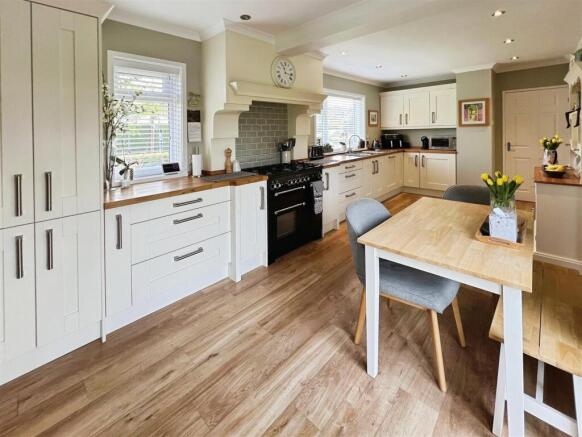 Dining Kitchen