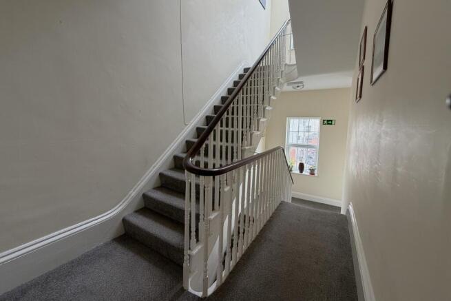 1 bed Flat for sale Image 6