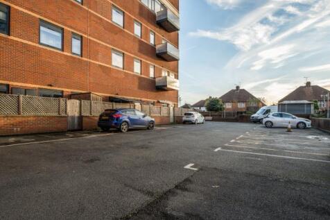 Bath Road, Slough