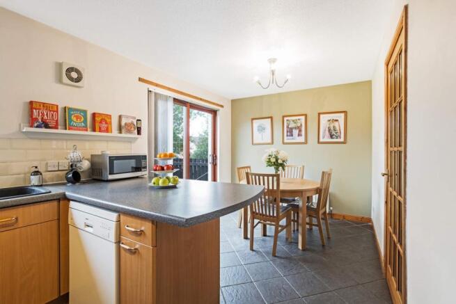 Kitchen/dining area