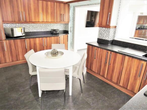 Kitchen dining ro...