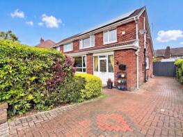 24, Edward Road, Oldham OL2 7EY