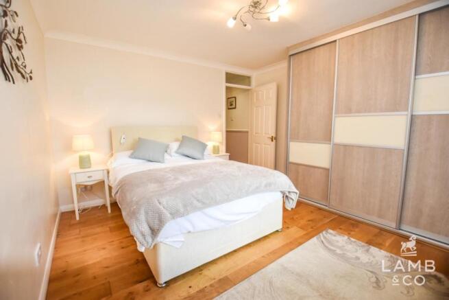 BEDROOM 1: