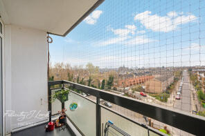 501, 172 Landmark Heights, Daubeney Road, Hackney, London E5 0EN