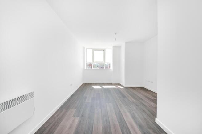 Studio to rent Image 5