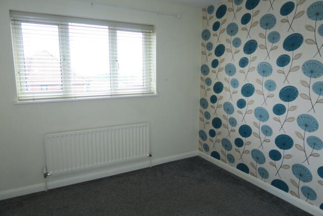 2 bed Semi-Detached to rent Image 8