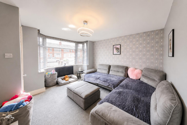 3 bed Terraced for sale Image 6