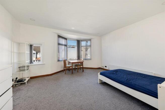 Chingford Avenue, E4