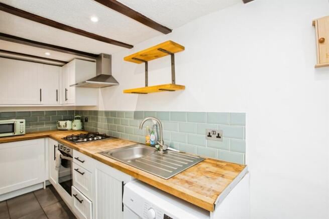 2 bed Terraced for sale Image 9