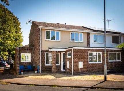 Mulberry Close, Biggleswade, SG18