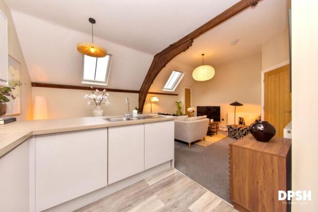 3 bed Apartment for sale Image 7