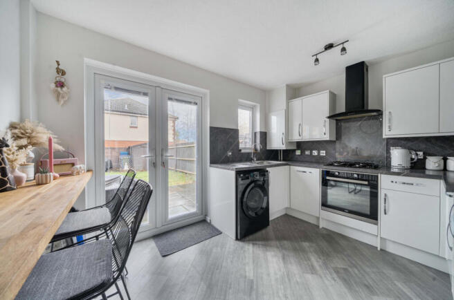 1406704-1-6985f56...