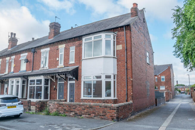 2 FIRVILLE AVENUE NORMANTON WF6 1HL