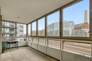 Apartment 70, 1 Cascade Court, Sopwith Way, London SW11 8AZ