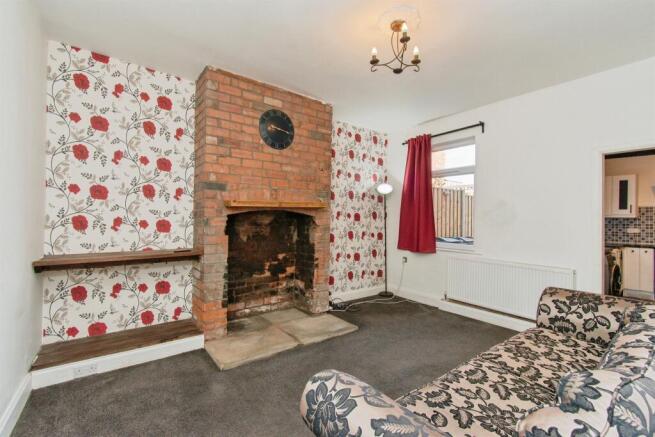 3 bed Terraced for sale Image 5