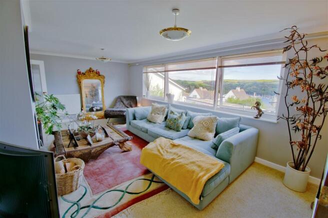 15 Vicarage Meadow