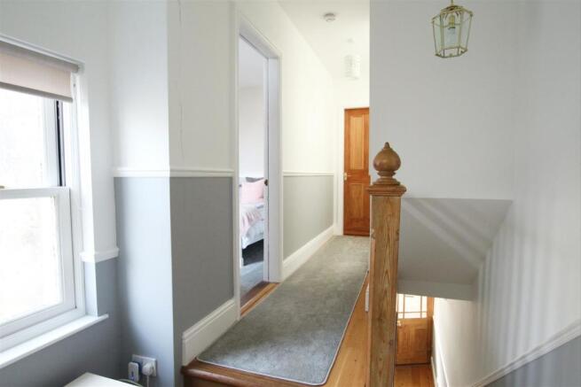 FIRST FLOOR LANDING