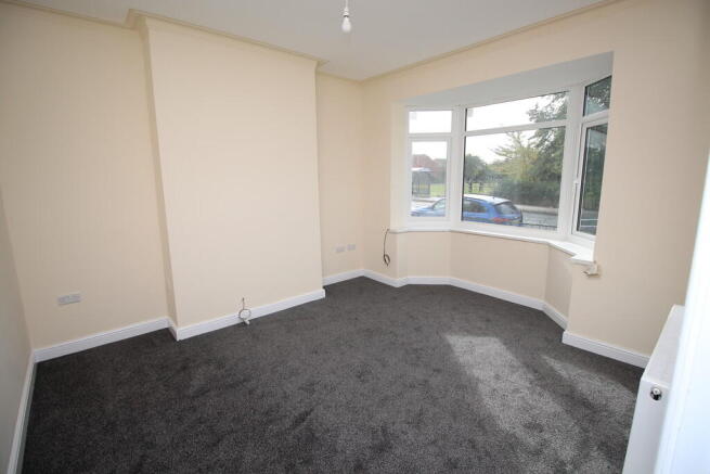 3 bed Semi-Detached to rent Image 4