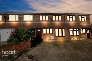 14, Giffordside, Grays RM16 4JA