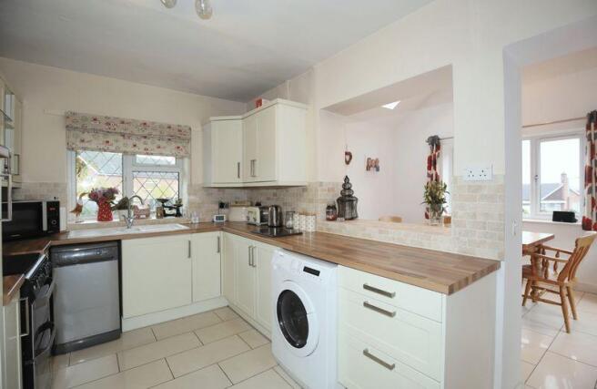 KITCHEN 2