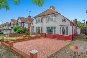 31, Westside, Hendon, London NW4 4XD