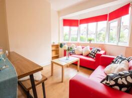 30, Clifton Gardens, Canterbury CT2 8DR