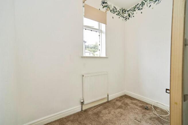3 bed Semi-Detached for sale Image 12