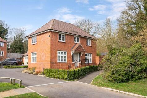 Garside Way, Marlborough, Wiltshire, SN8
