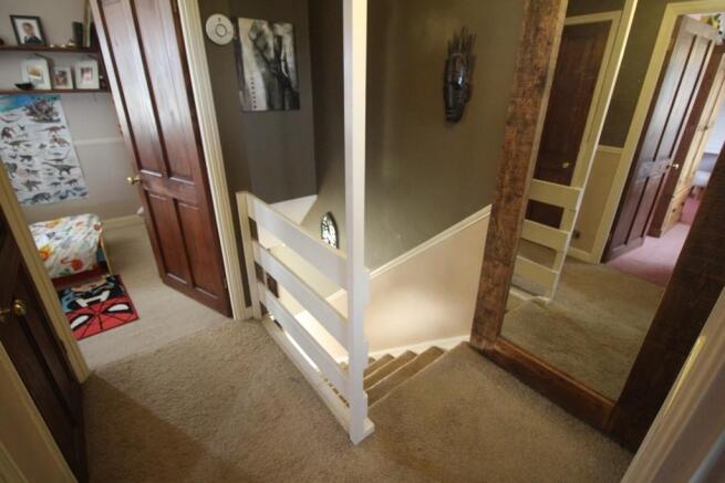 GALLERIED LANDING